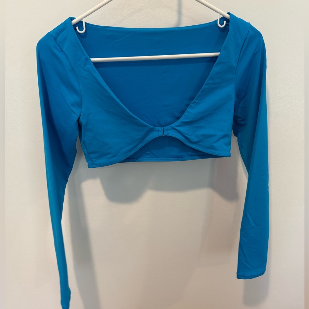 SKIMS Coverup Set: Swim Long Sleeve Shrug and Ruched Mini Skirt Turquoise - Picture 5 of 16
